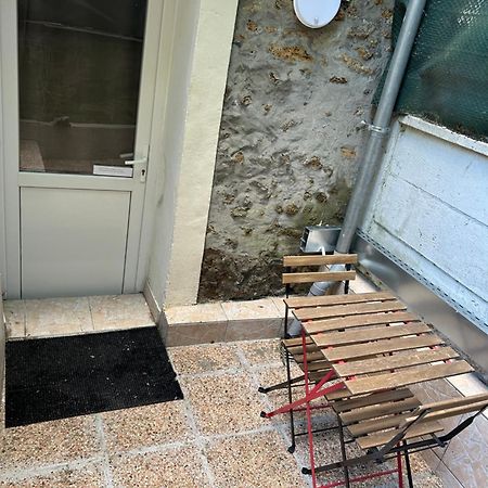 Appartement Avec Terrasse A Rosny-Sous-Bois Eksteriør bilde
