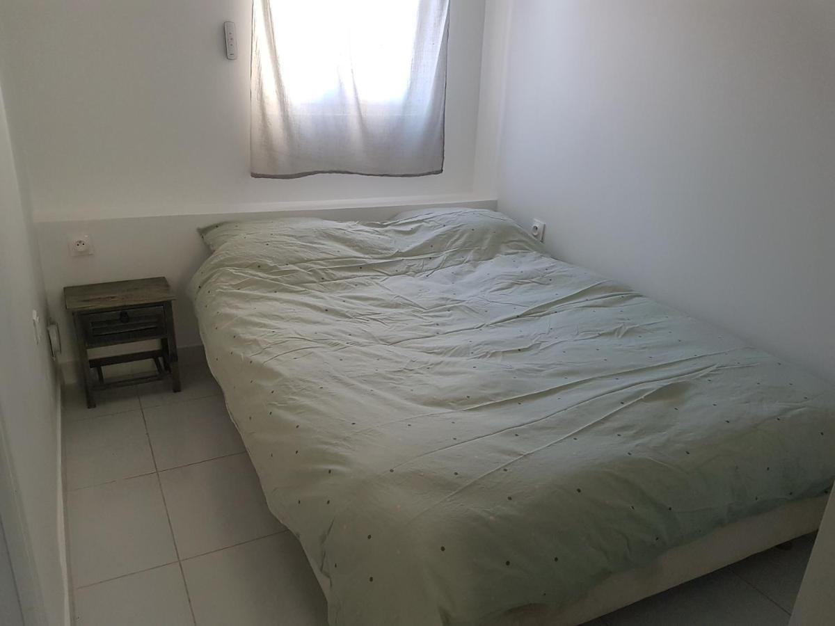 Appartement Avec Terrasse A Rosny-Sous-Bois Eksteriør bilde